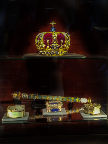 The Prussian crown and scpeterand Frederick the Great's snuff boxesin the treasury of Burg Hohenzollern