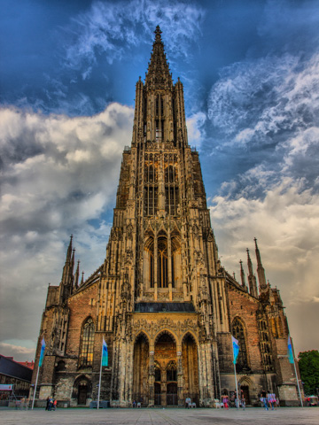 The 161-meter tower of the Ulm Minster dominates the city