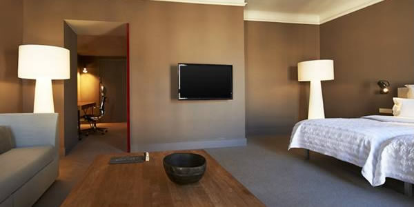 A room at the Hotel Le Méridien Barcelona, Barcelona