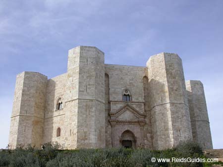 Apulia-Castel_del_Mont0001