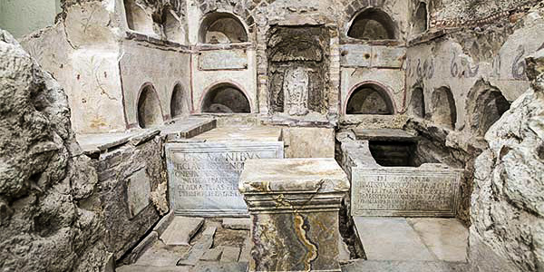 The Vatican Necropolis of the Via Triumphalis below the Vatican Gardens