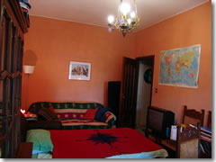 My FREE room for the night in the apartment of a friendly Italian radio producer in Rome, courtesy of Couchsurfing.com
