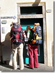 A bancomat 9ATM) in Riomaggiore in the Cinque Terre.