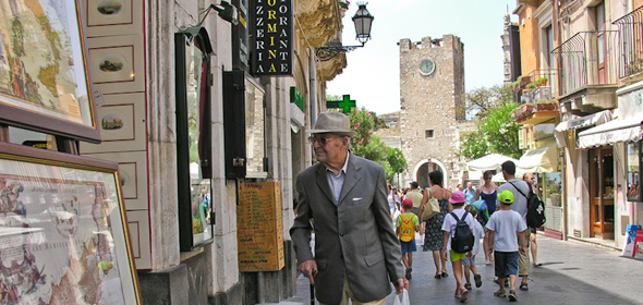 A stroll down Corso Umberto, Taormina