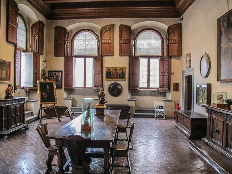 The first room of the Museo Horne, Florence. (Photo by Sailko)