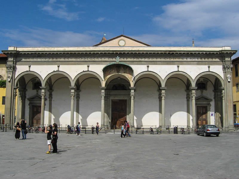 The facade and portico of the church of Santissima Annunziata in Florence. (Photo by Gryffindor)